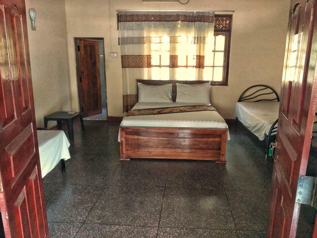 Ginza Rest Kandy Tennekumbura Bagian luar foto