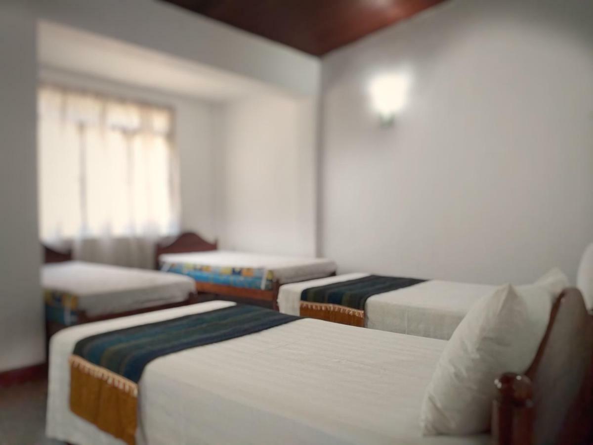 Ginza Rest Kandy Tennekumbura Bagian luar foto